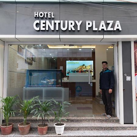 The Century Plaza Hotel Varanasi Exterior foto